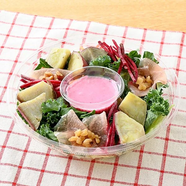 【ファミマ新作】【東京都の一部・神奈川県の一部】さつまいもと生ハムのビーツサラダのカロリーと口コミ!販売期間はいつまで?