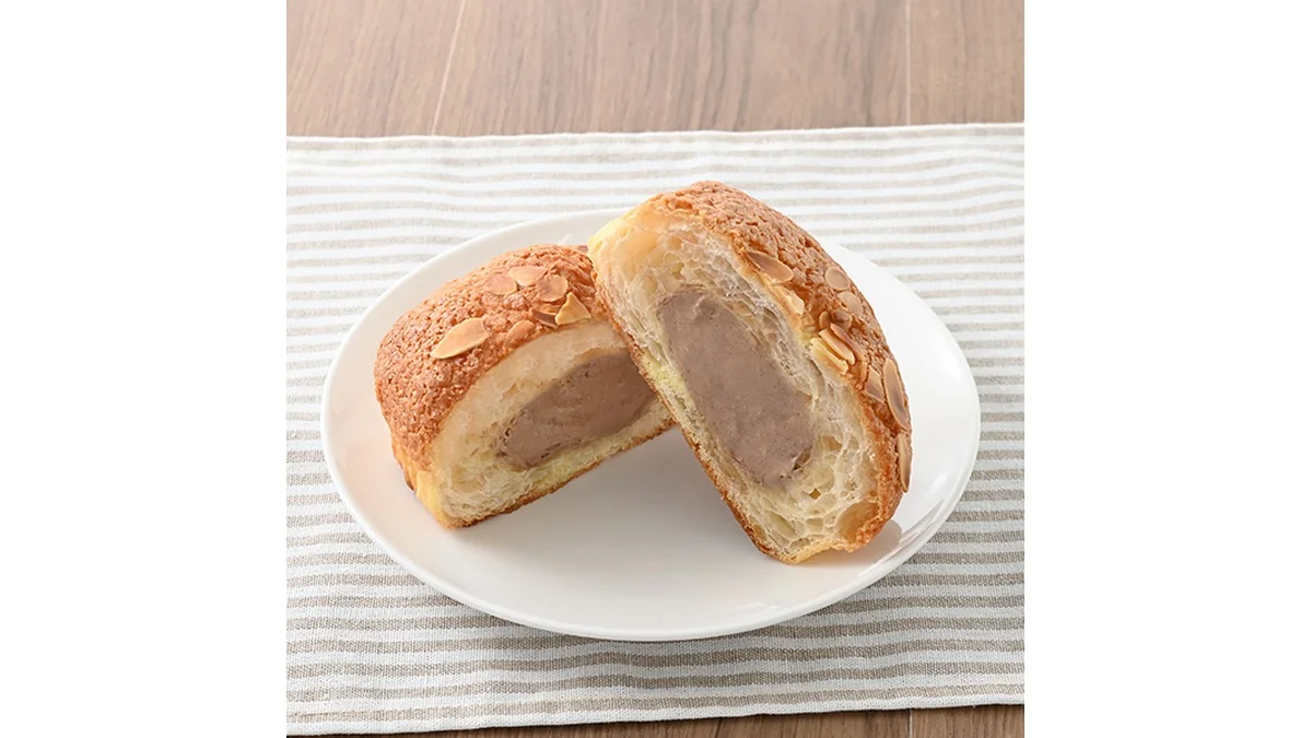 チョコホイップのバタークロワッサンメロンパン