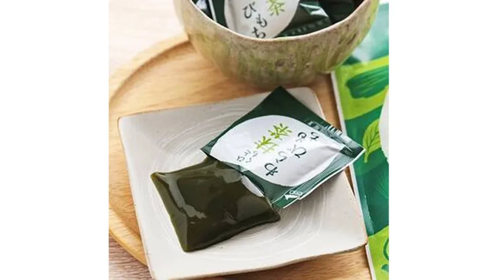 宇治抹茶使用　ひとくち抹茶わらびもち　10p