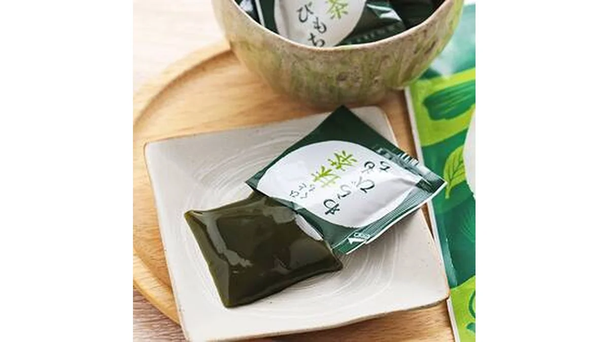 宇治抹茶使用　ひとくち抹茶わらびもち　10p