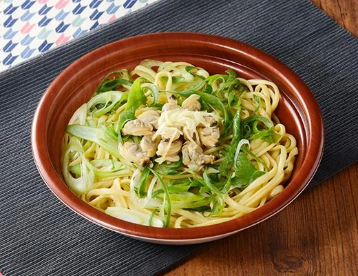 こだわりおだしの生パスタ　あさりと九条ねぎ