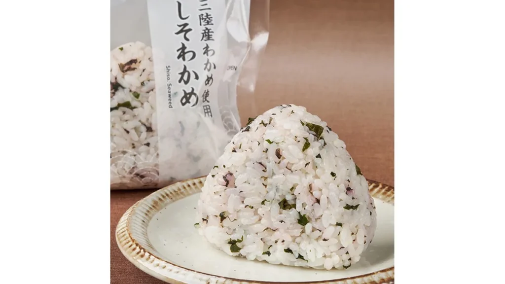 【東北】しそわかめおむすび（三陸産わかめ使用）