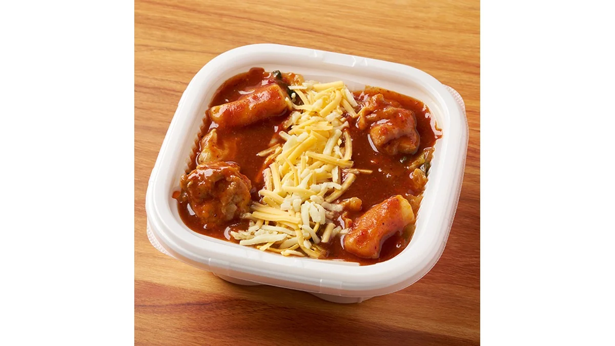 旨辛チーズタッカルビ丼（トッポギ入り）