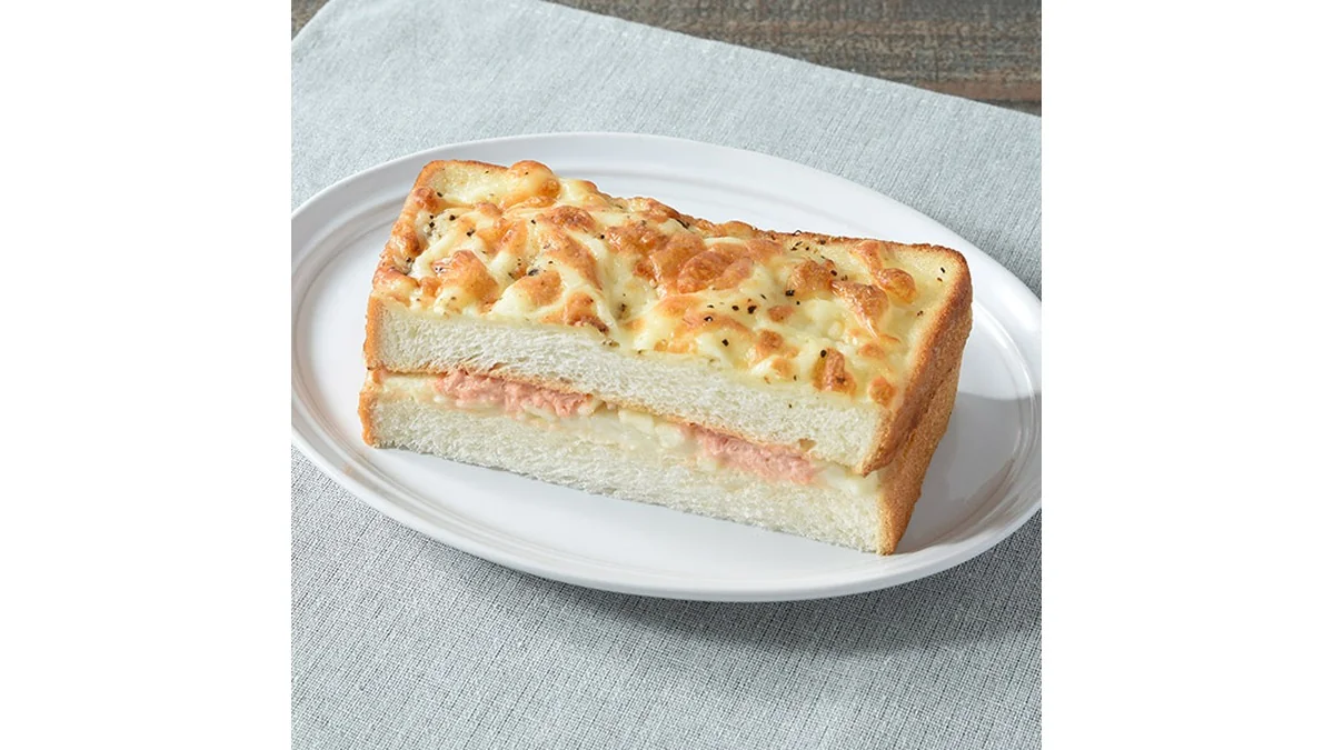 【四国】ホットサンド　トーストサンド（鮭マヨネーズ）