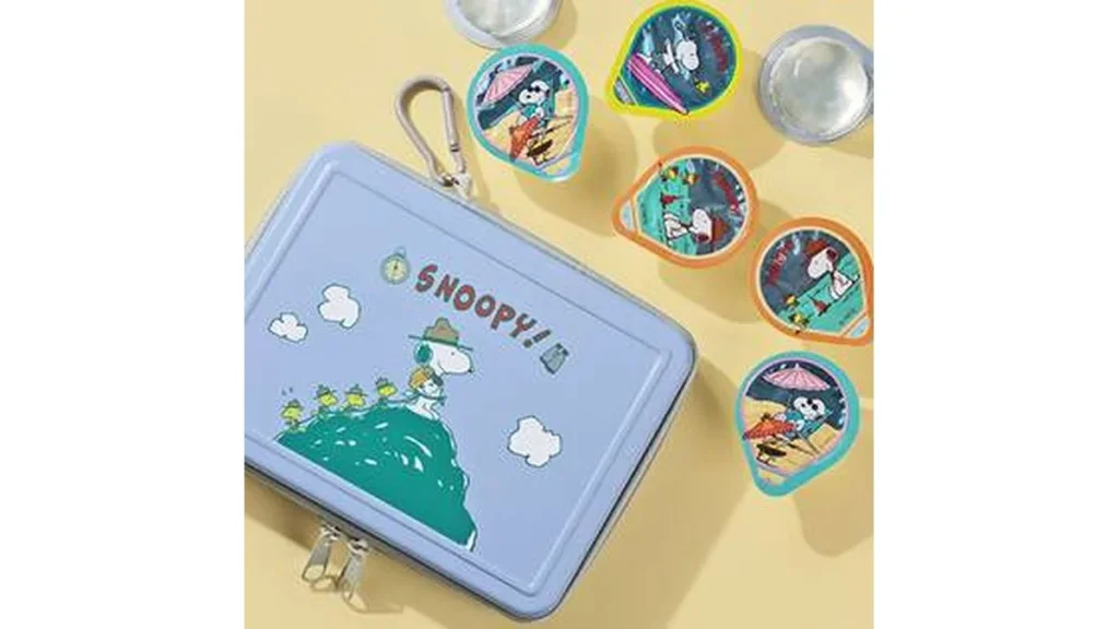 スヌーピー　カラビナ付きジッパーティン　1個