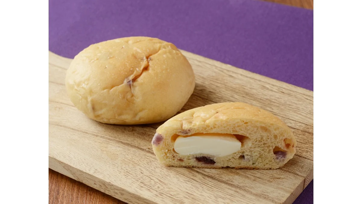 NL　ブランのチーズクリーム＆ダブルベリーパン　2個入