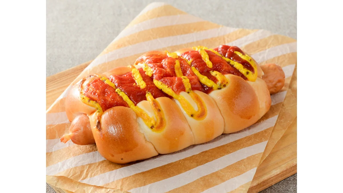 あらびきポークフランクロール