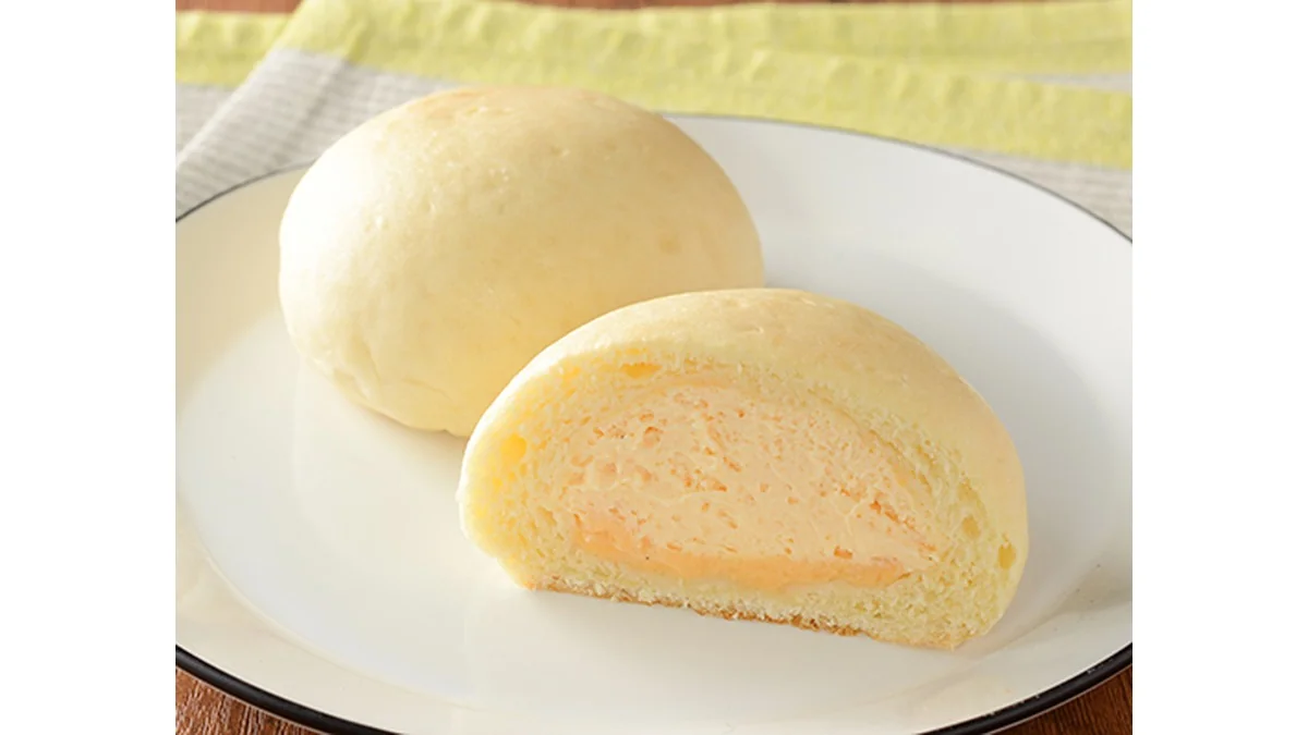 クリームたっぷり！　ふわもち冷やしクリームパン　ダブルカスタード