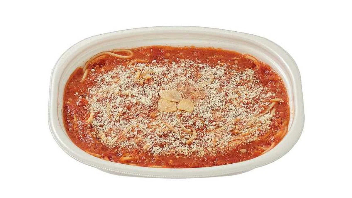 ガーリックトマトソースの大盛パスタ