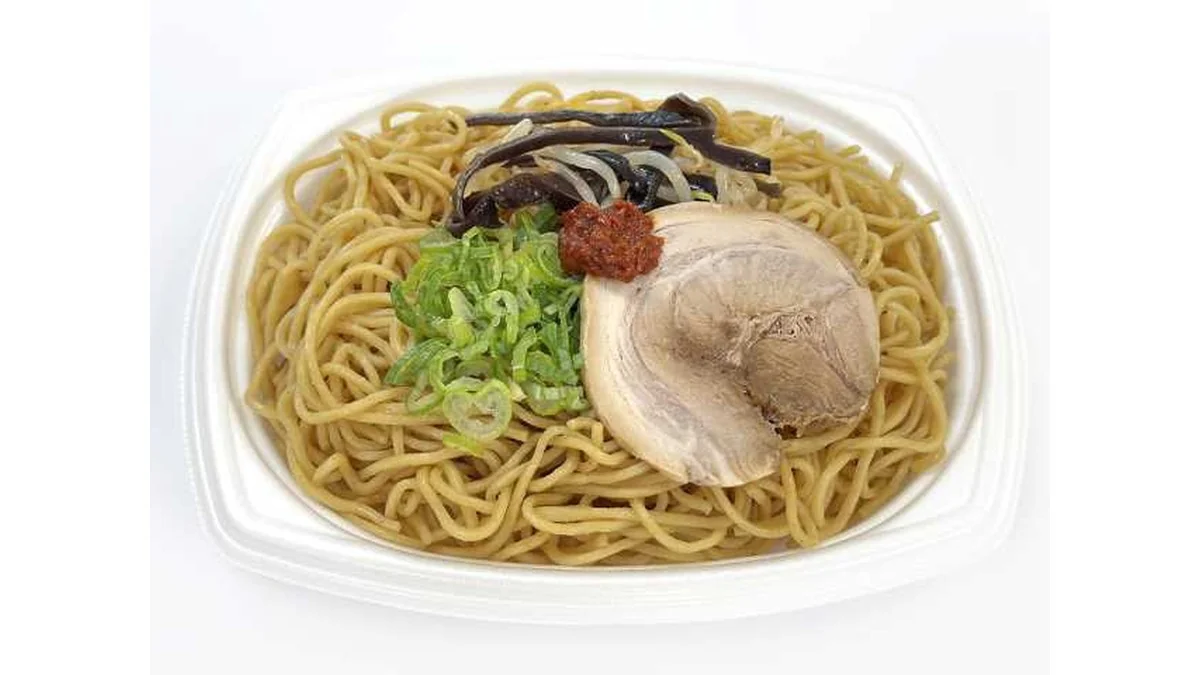 豚骨焼ラーメン　辛みそ添え