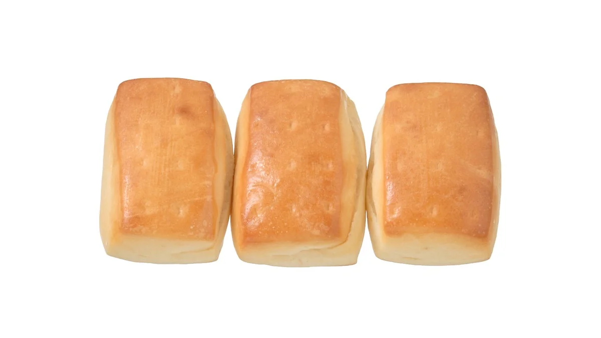 ７プレミアム　しっとりコクみるくぱん　３個入