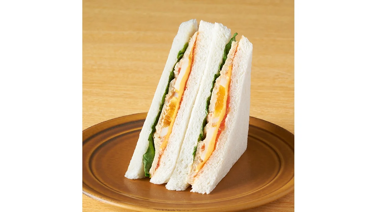 サラダチキンとたまごのサンド
