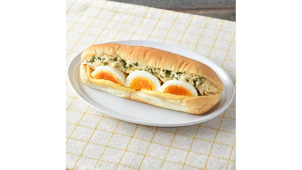 たんぱく質が摂れる！タルタルチキンたまごコッペ