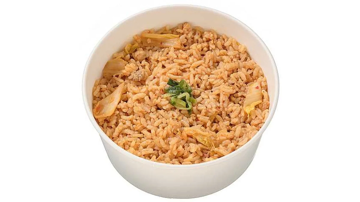 鉄鍋炒めのキムチ炒飯