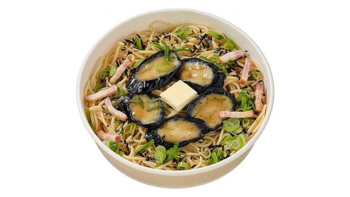 ナスと九条ねぎとベーコンのバター醤油パスタ