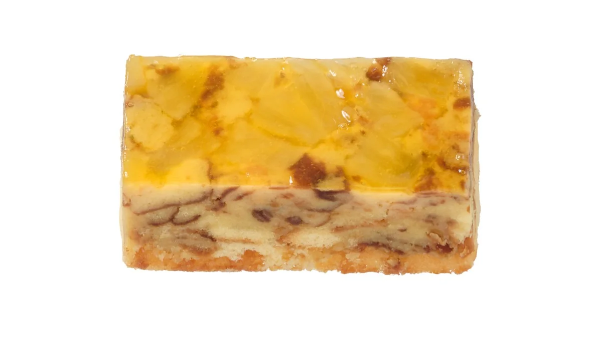 ７プレミアム　ずっしりケーキ　パイン