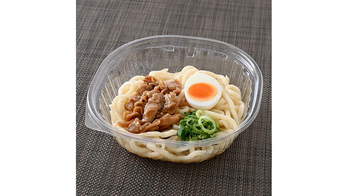 【九州】勝利のイエロー卵！　かしわ親子うどん