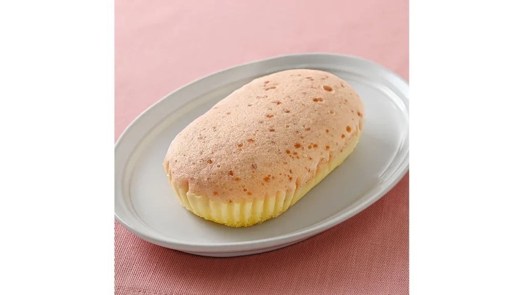 2層のいちごミルク蒸しケーキ