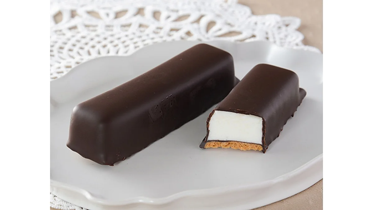 ご褒美スティックケーキ　とろける生マシュマロ