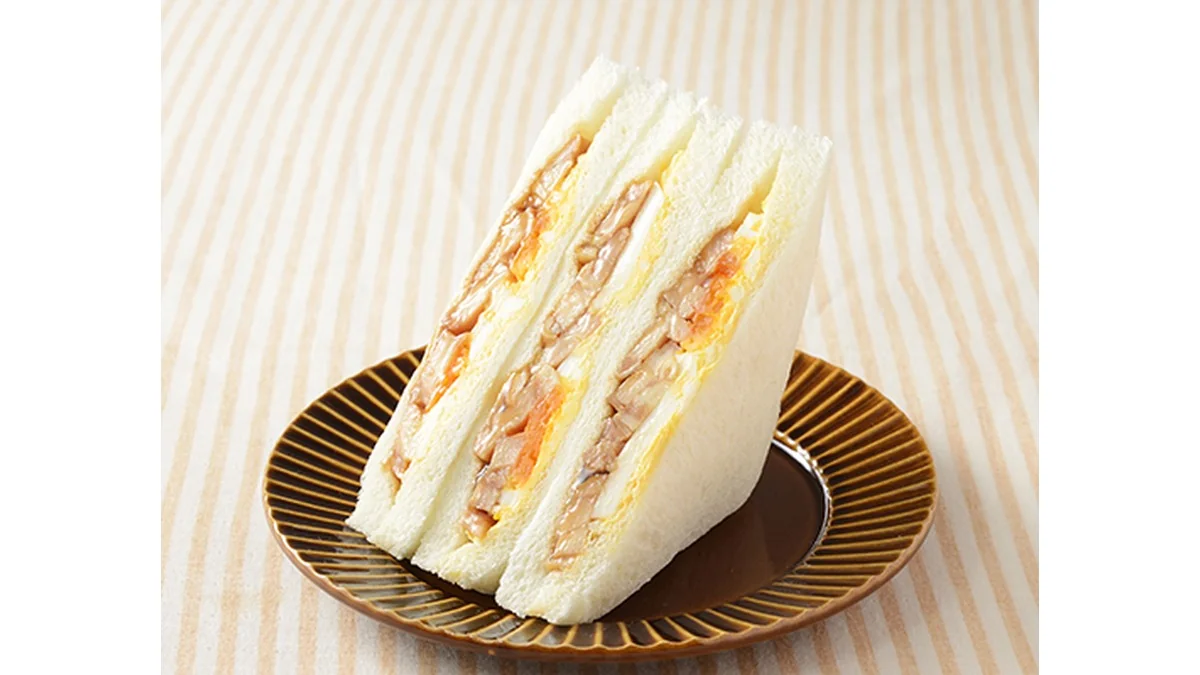 盛りすぎ！照焼チキンたまごサンド