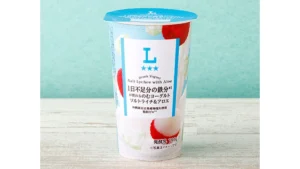 1日不足分の鉄分が摂れる　のむヨーグルト　ソルトライチ＆アロエ
