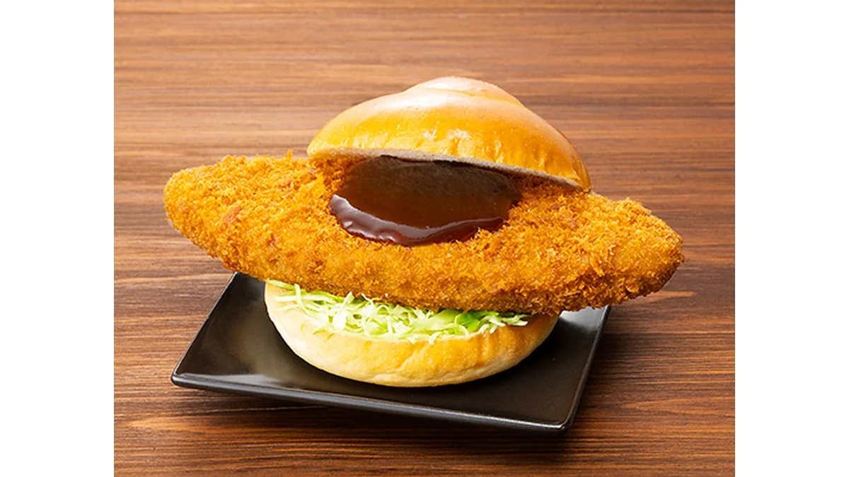 盛りすぎ！メンチバーガー