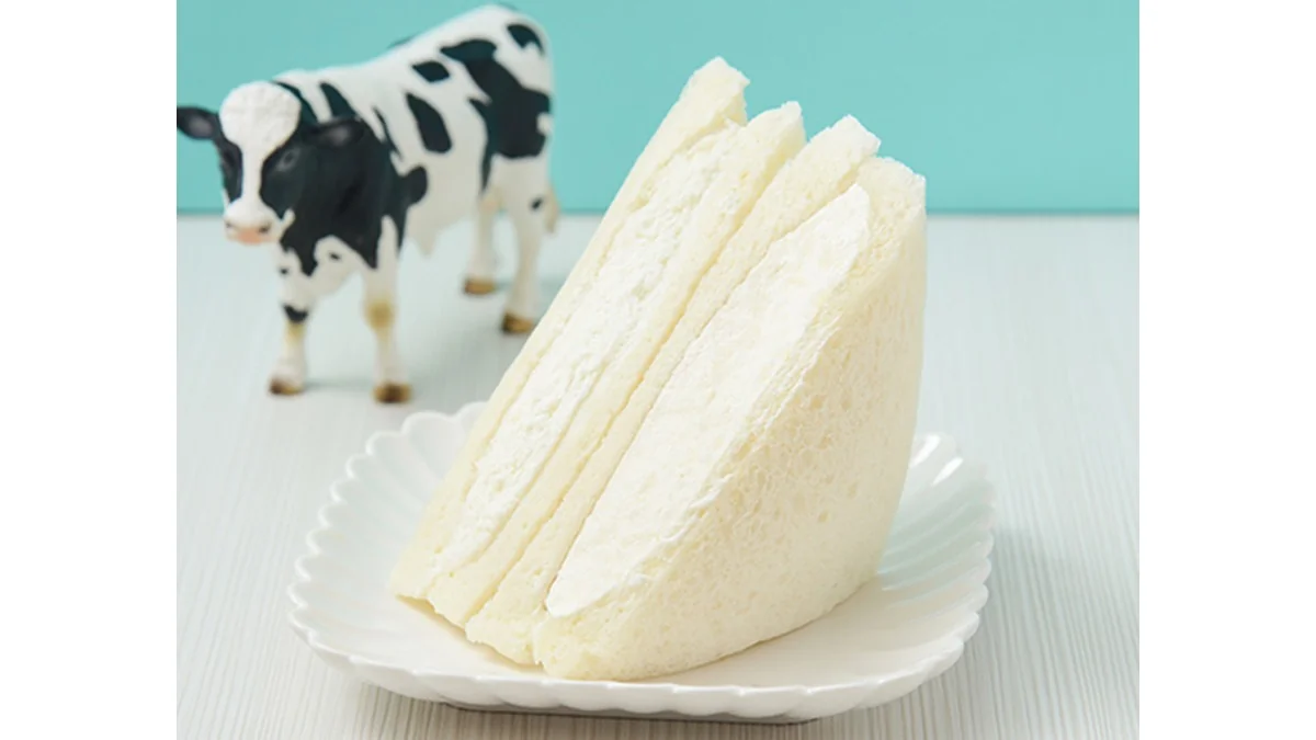 MILK監修　たっぷり生クリームサンド