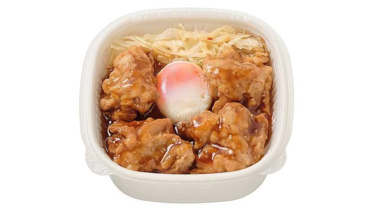やみつきニンニク醤油の温玉唐揚げ丼