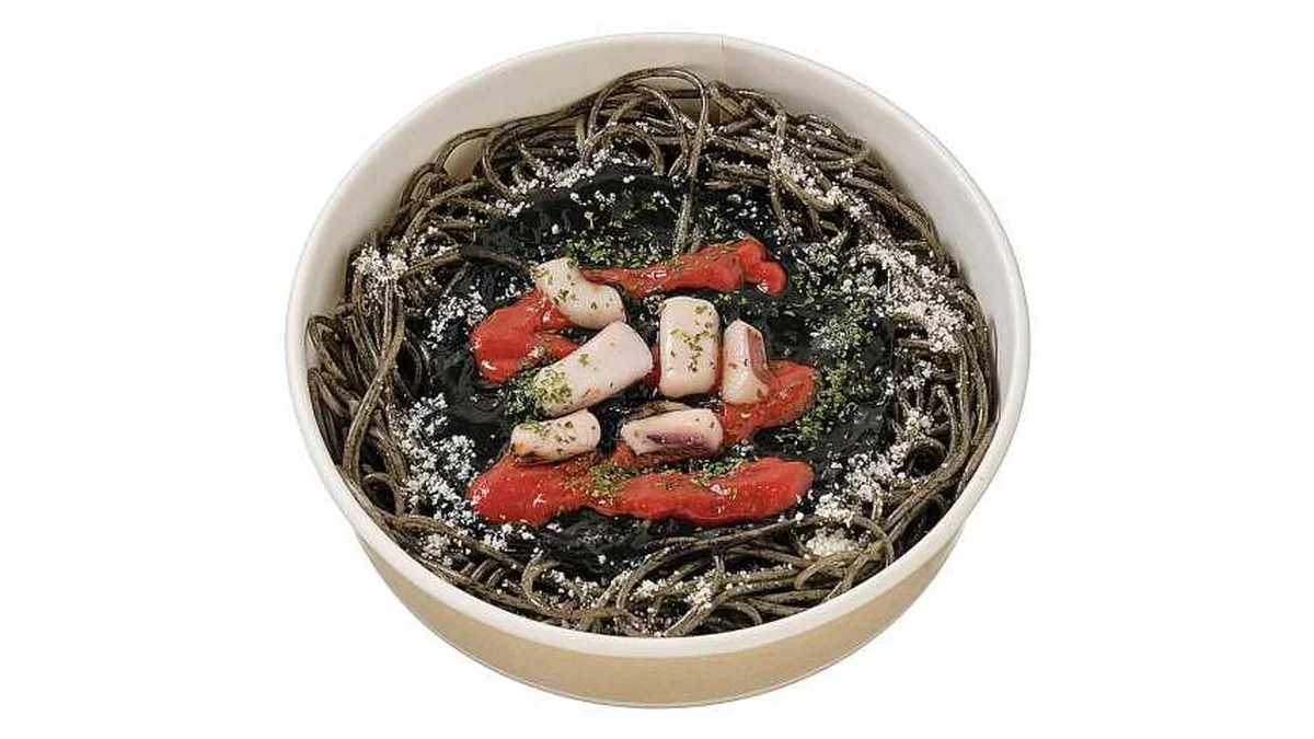 ヤミ闇やみつき イカ墨パスタ