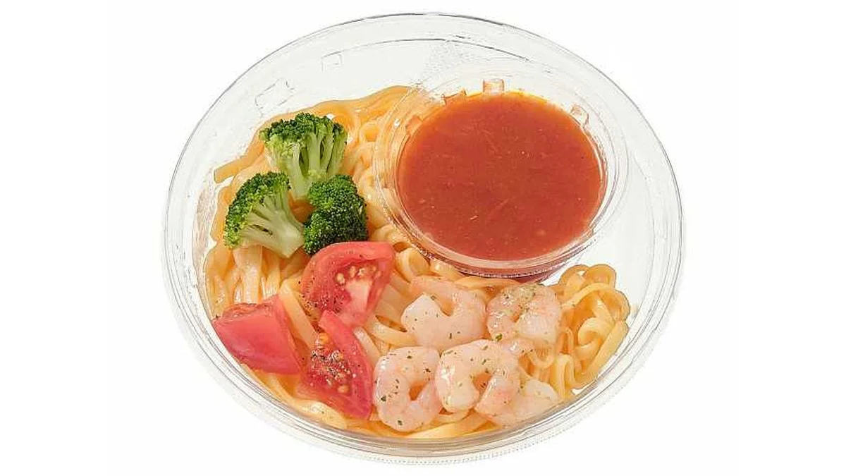 冷製生パスタ　海老の旨みトマトソース