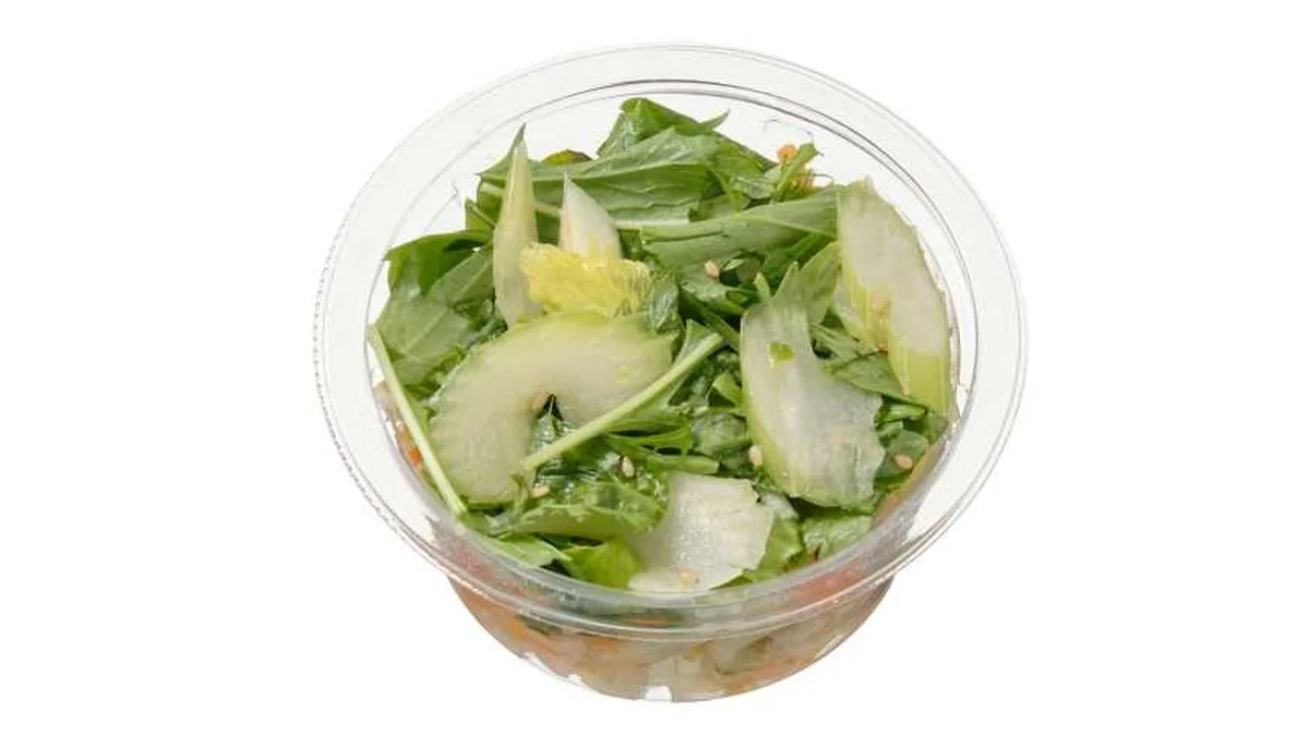 １／３日分の野菜がとれるセロリのナムル