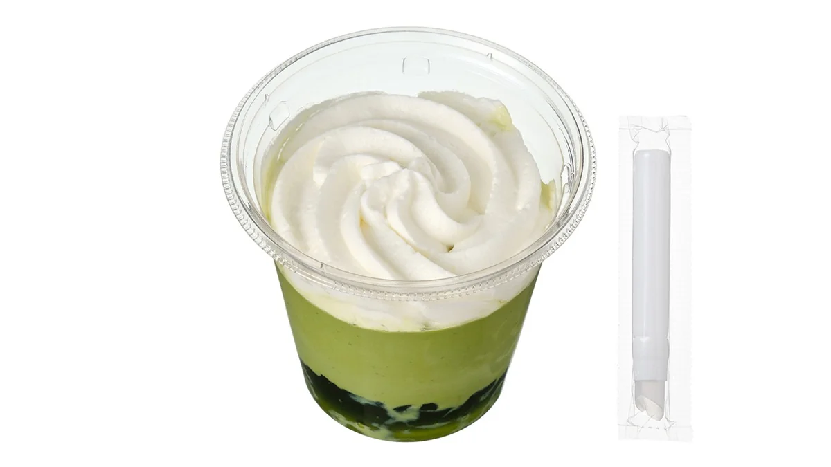 まぜまぜスイーツ　抹茶ラテ　わらびもち入り