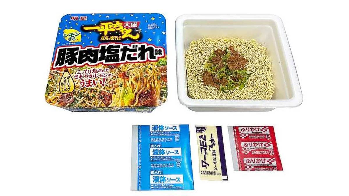 一平ちゃん夜店の焼そば大盛　豚肉塩だれ味
