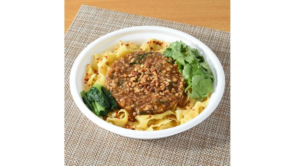 【東京都の一部・神奈川県の一部】バジル香るバミーヘンガパオ　鶏肉&豚肉炒めのタイ風まぜそば