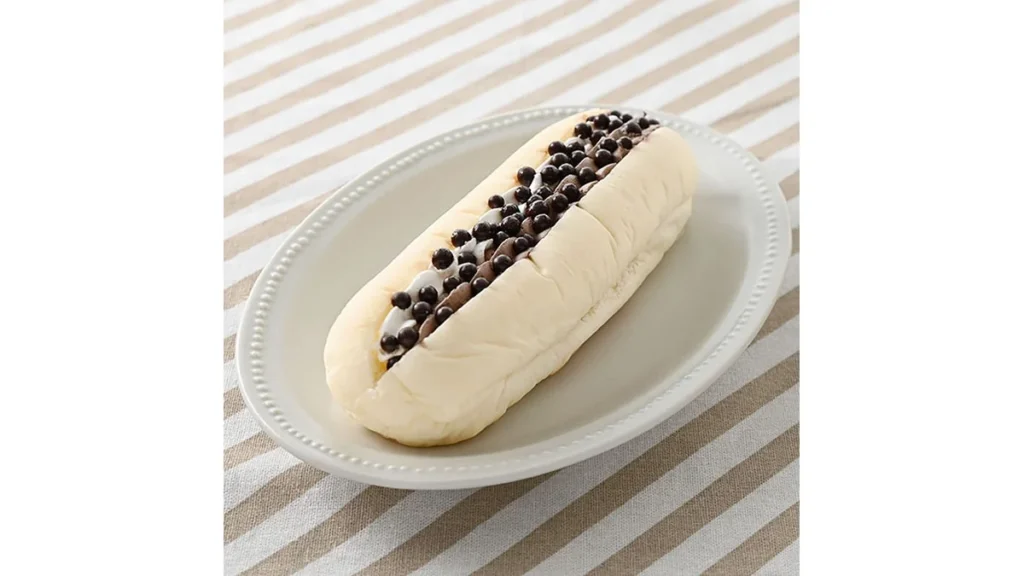 パフチョコダブルホイップサンド（チョコ&ミルク）