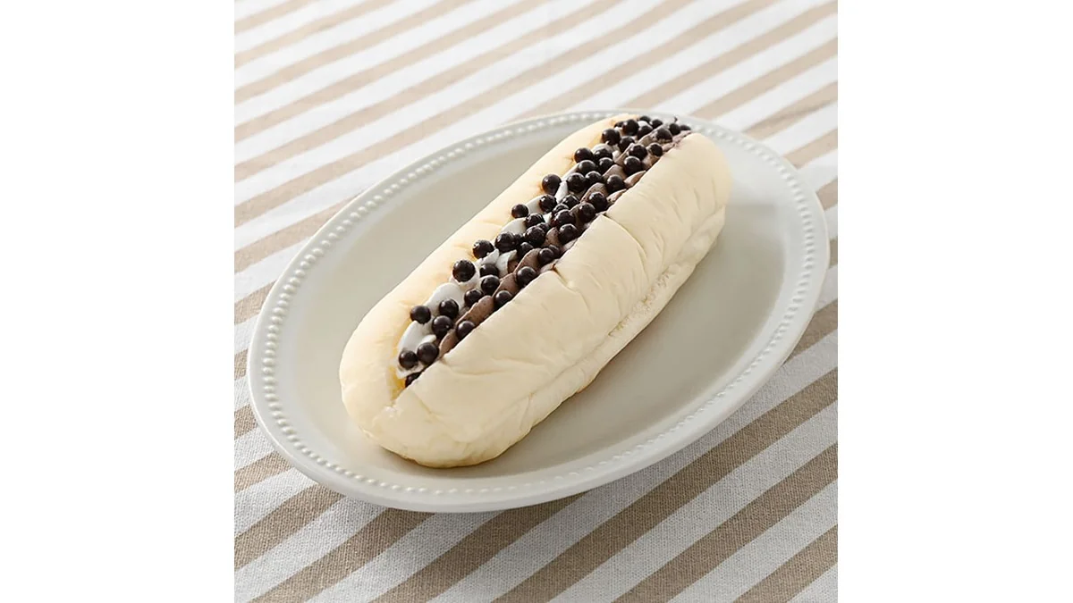 パフチョコダブルホイップサンド(チョコ&ミルク)