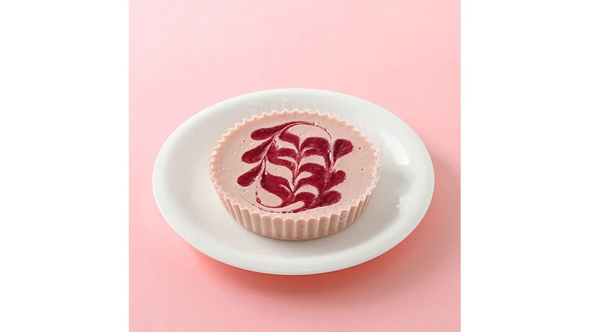 とろける生チーズケーキ　いちご