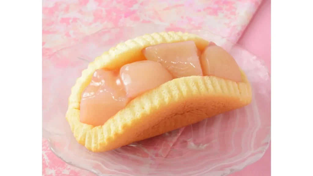 ごろっと1/2個分！桃のオムレット