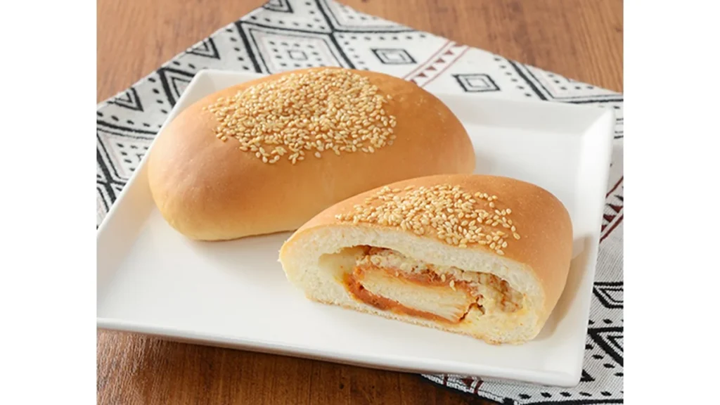 レッドチキンパン　唐辛子マヨ