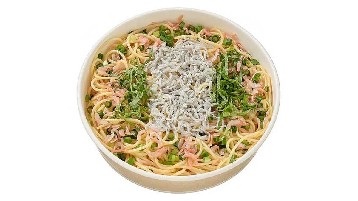 国産釜揚げしらすと小海老のオイルパスタ