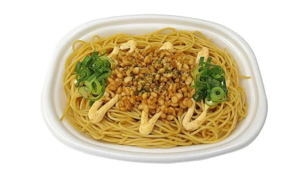 大盛りパスタ　和風天たれ揚げ玉とねぎ