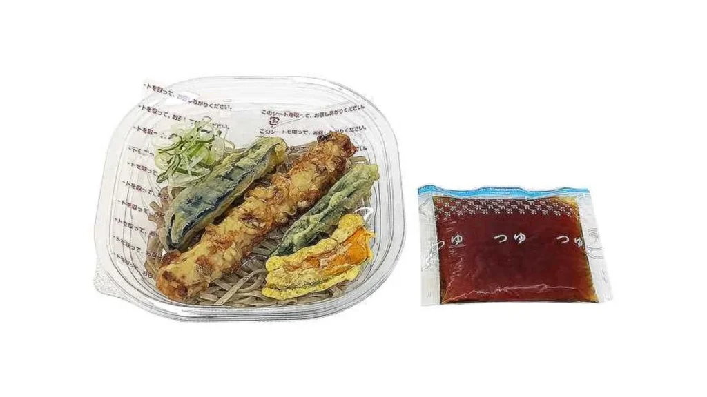 夏野菜天ぷらの冷しそば　栃木県産そば粉使用